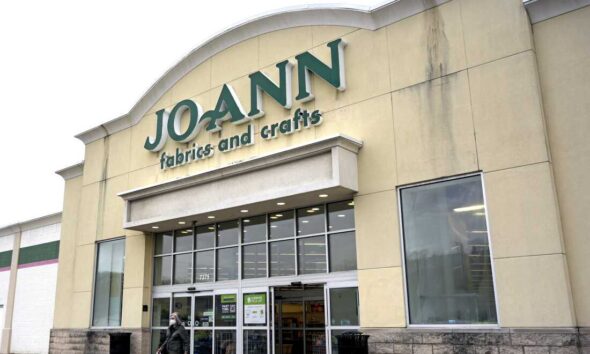 Joanns Closing