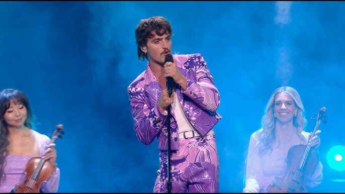 Benson Boone Mystical Magical